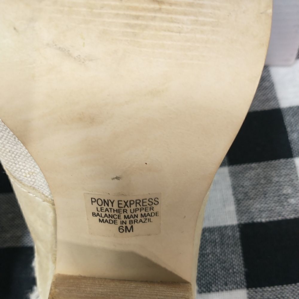 Penny Loves Kenny Womens Pony Express White Mules  Size 6M - Picture 8 of 8
